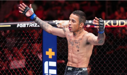 Campeão do UFC se impressiona com brasileiro: "Fuma o dia inteiro e vence"