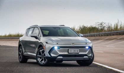 Equinox EV tem faróis Full LED