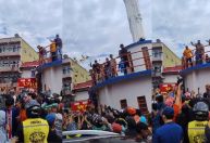 Candidato a prefeito faz "chuva de dinheiro" para eleitores e é preso pela PF