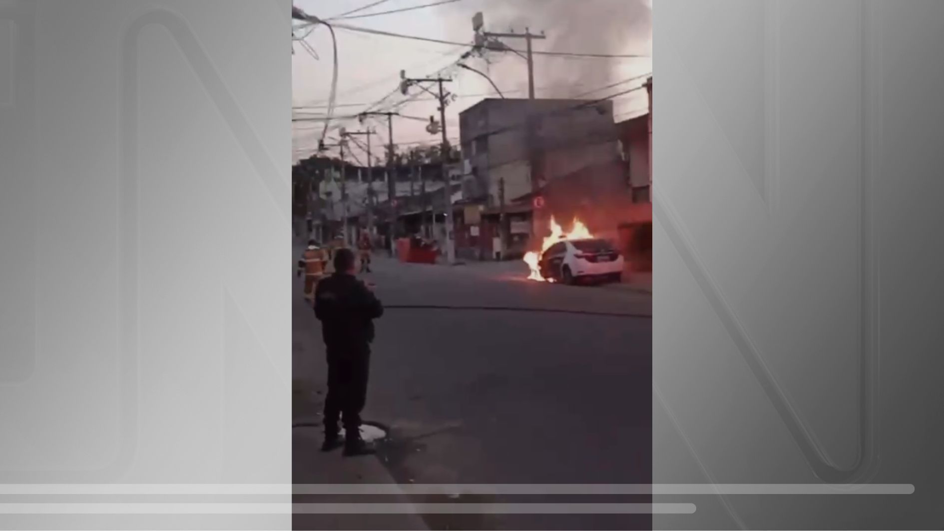 VIATURA INCENDIADA SÃO GONÇALO