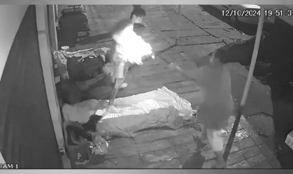 Vídeo mostra homem ateando fogo em pessoas em situação de rua no RJ