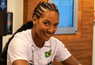 Lutadora brasileira do Bellator é internada após processo de corte de peso