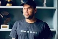 Daniel Alves usa verso bíblico em nova foto no Instagram; veja