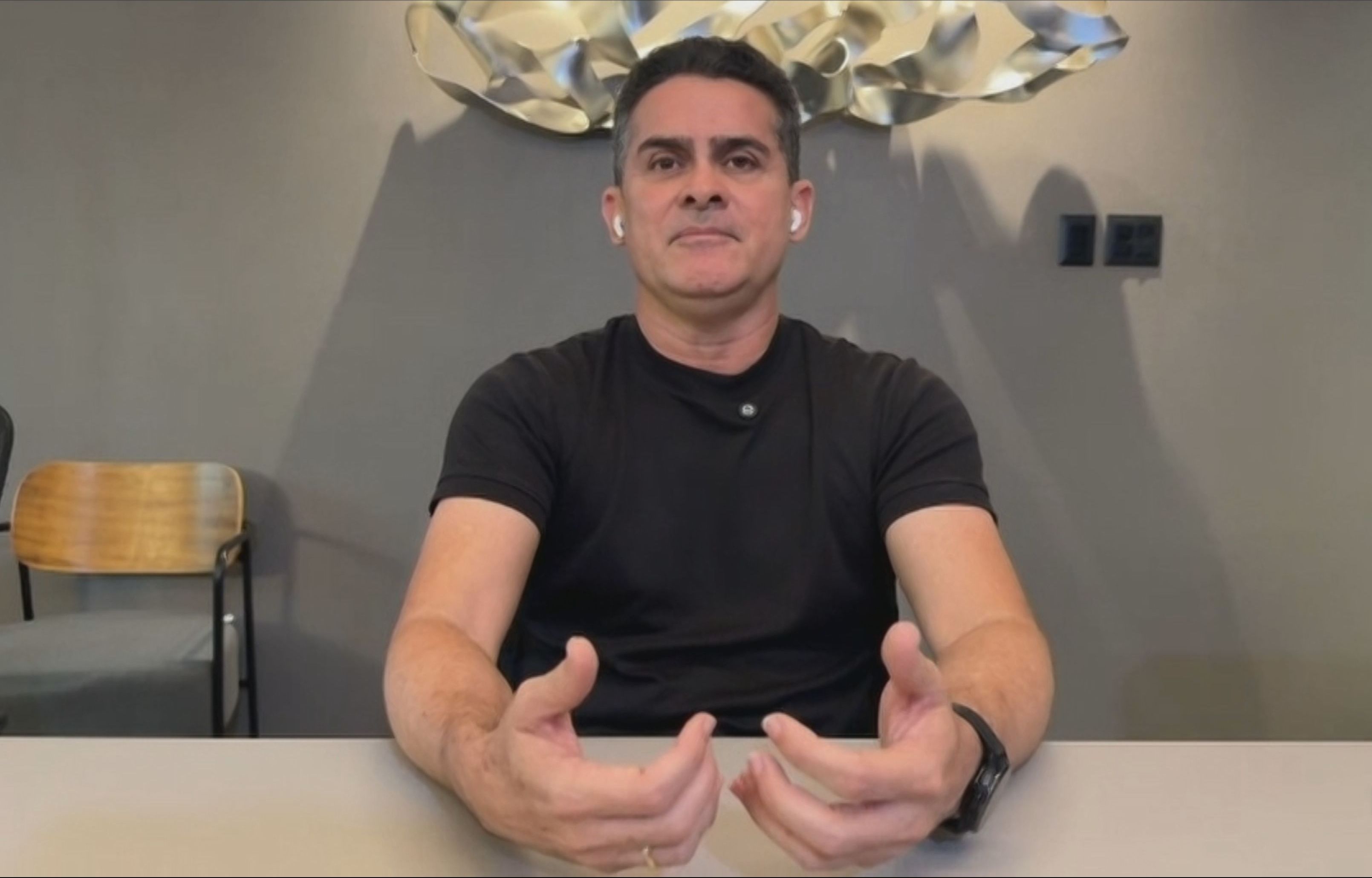 David Almeida (Avante), prefeito reeleito de Manaus