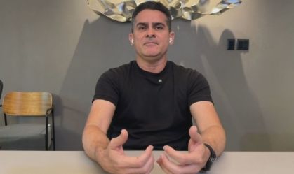 Bolsonaro fez "escolha equivocada" ao apoiar outro candidato em Manaus, diz prefeito reeleito à CNN
