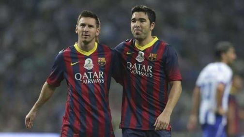 Deco e Messi juntos em jogo festivo