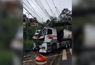 Mais de 20 mil imóveis continuam sem energia em São Paulo