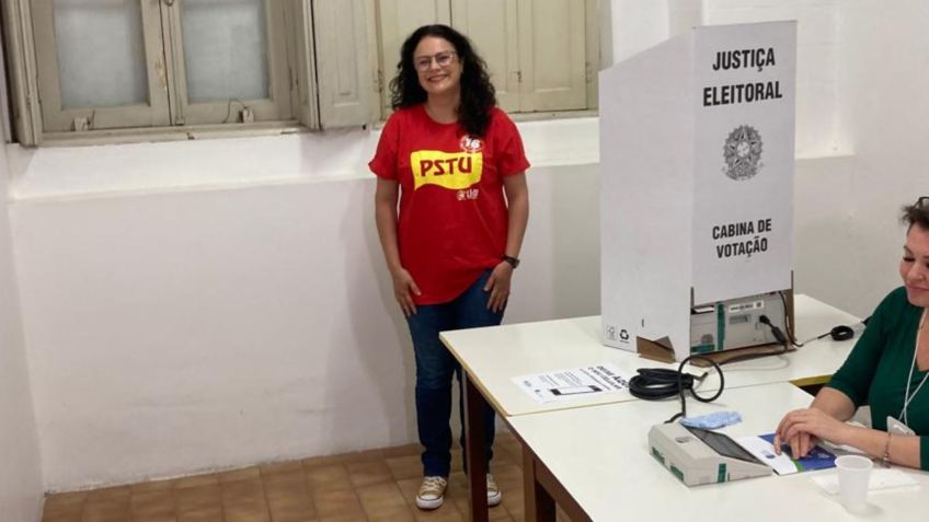 Candidata Fabiana Sanguiné em votação no Instituto Providência • Reprodução