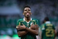 Estêvão será uma das referências brasileiras na Europa, diz Denílson