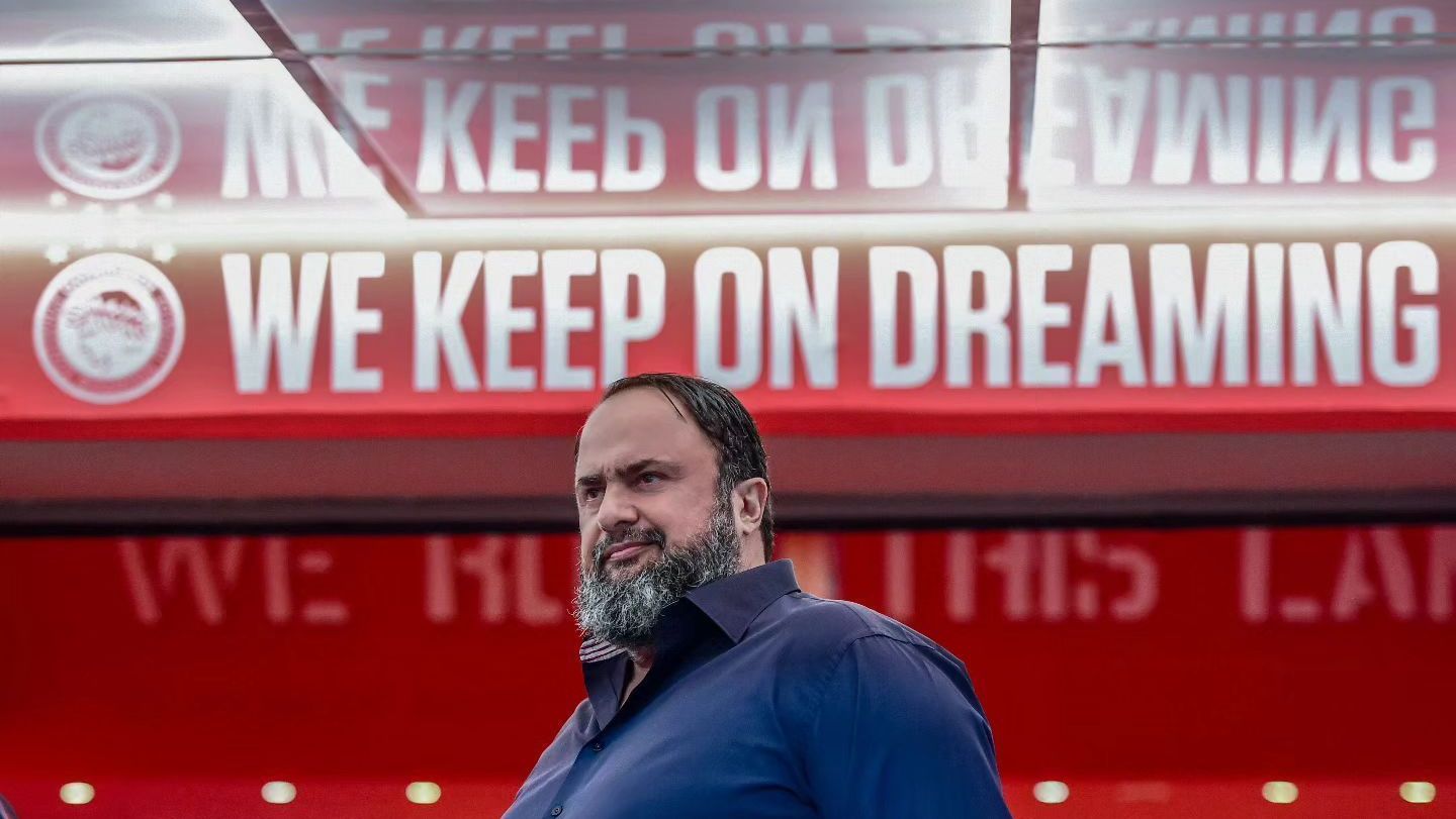 Evangelos Marinakis, dono do Nottingham Forest e do Olympiakos