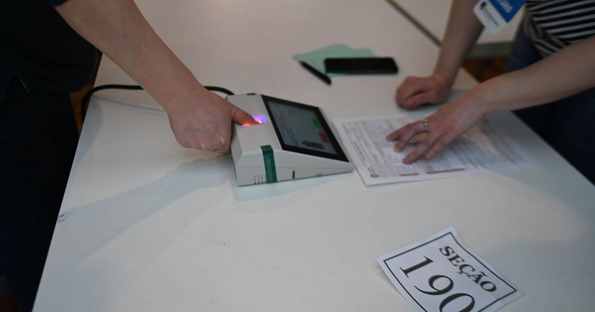 O que são mesários e como se voluntariar ao cargo nas eleições de 2026