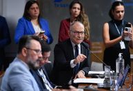 Comissão do Senado aprova porte de arma para agentes de segurança socioeducativos