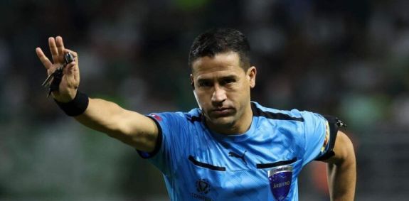 Felipe Gonzalez é o árbitro para Racing e Corinthians