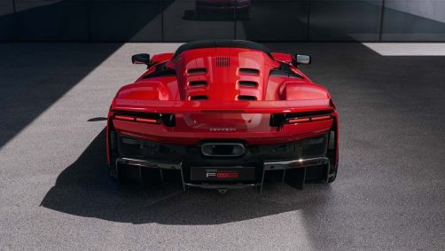 Ferrari F80: hipercarro tem motor V6 híbrido de 1200 cv