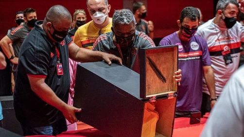 Abertura das urnas em eleição presidencial do Flamengo em 2021