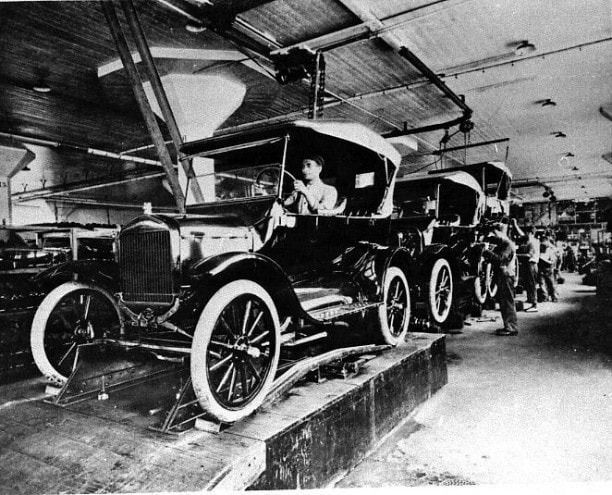 Linha de Montagem Modelo T • Divulgação/Ford