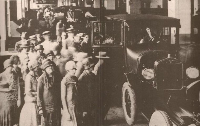 Ford Modelo T durante o Salão Automóvel em SP • Divulgação/Ford