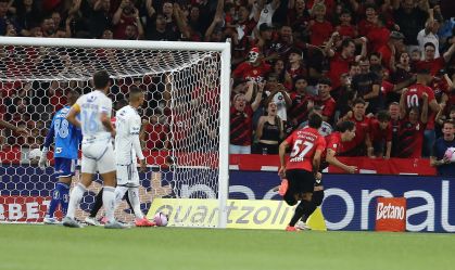 Athletico-PR vence o Cruzeiro por 3 a 0 na Ligga Arena