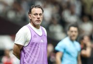 Milito sobre empate do Atlético-MG: "Era Brasileirão, copas não me importam"