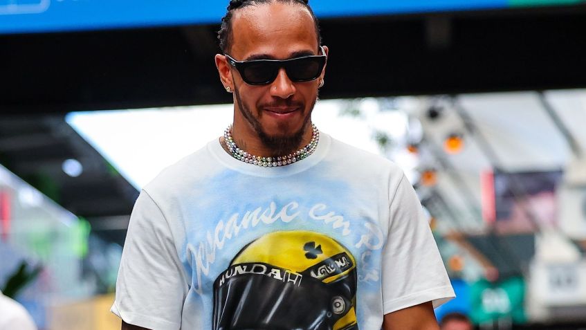 Piloto usou camisa homenageando Ayrton Senna e o Brasil nesta quinta-feira (31) • Divulgação/Fórmula 1
