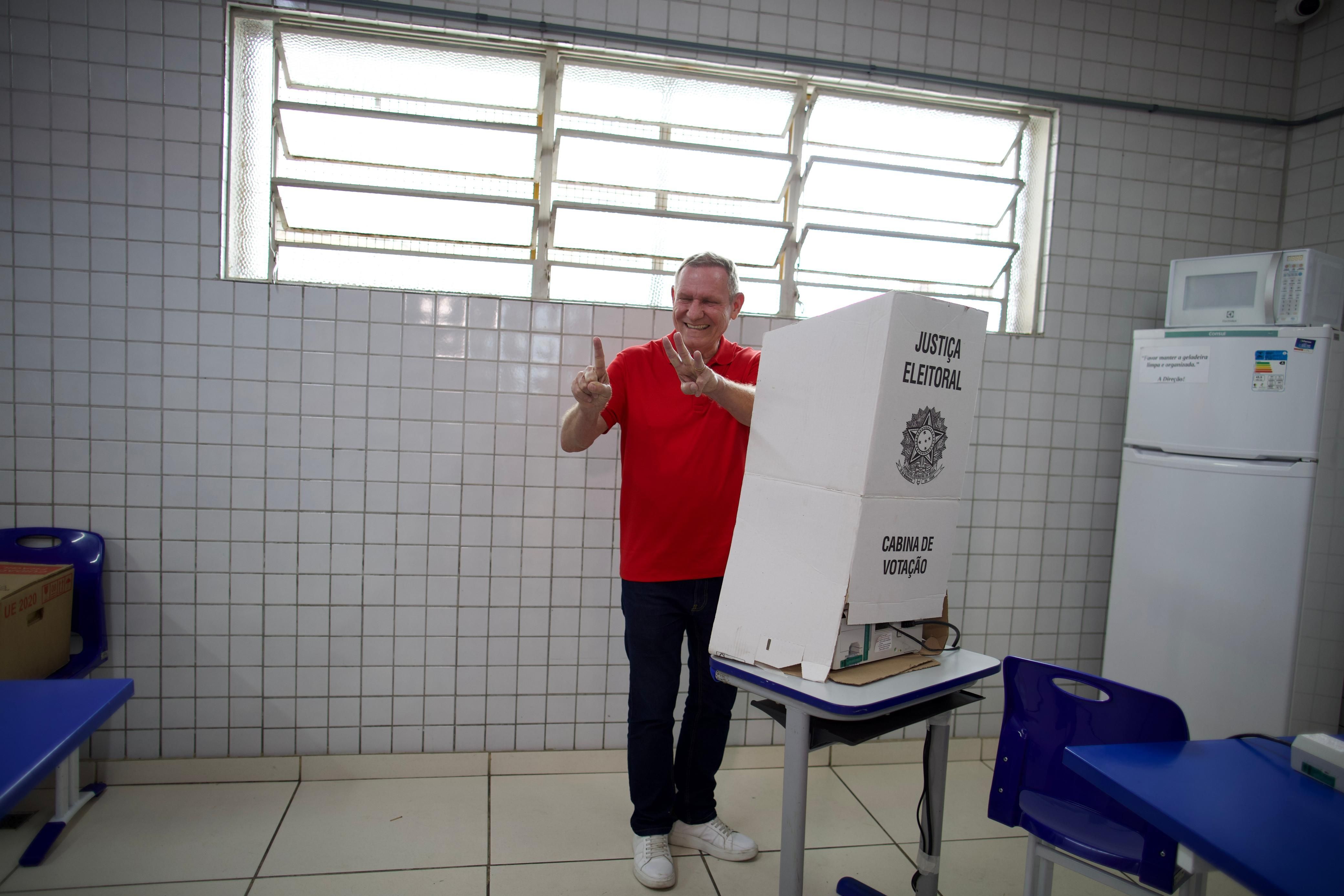 O candidato João Coser (PT) • Divulgação