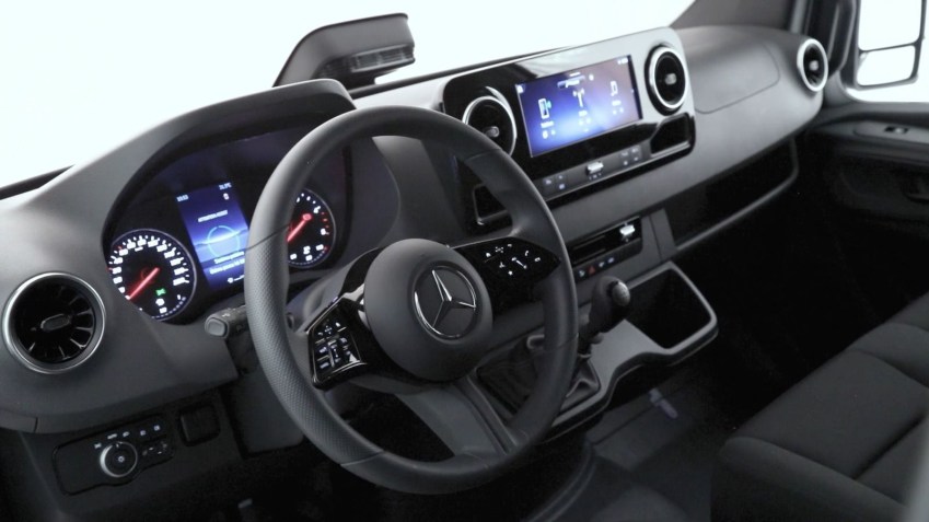 Interior da nova Sprinter • Reprodução/Vídeo