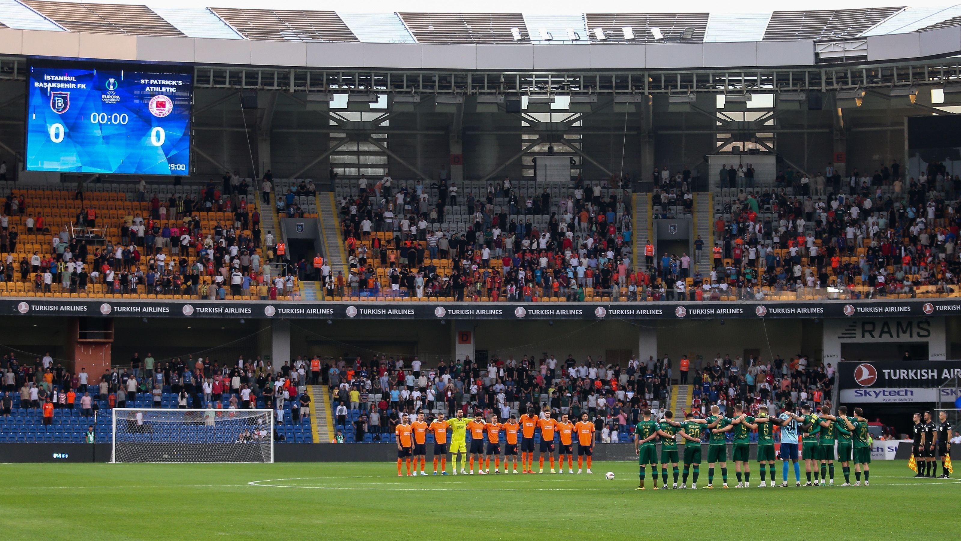 Istanbul Basaksehir receberá o Rapid Viena pela Conference League