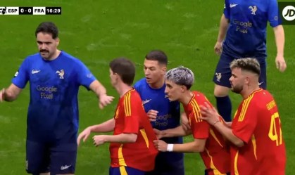 Jogo entre Espanha e França envolveu astros da internet e dos videogames