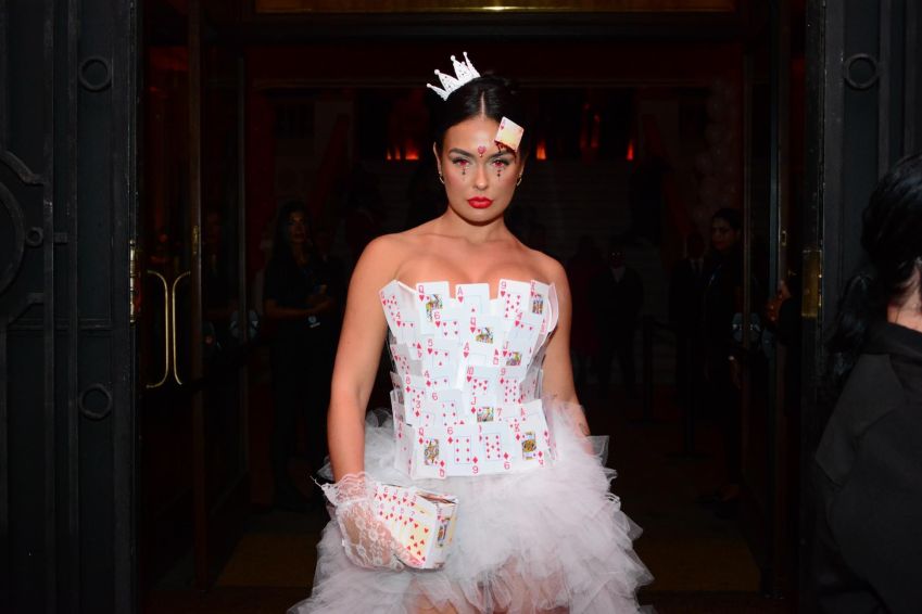 Ex-BBB Larissa Santos no Halloween do Copa • Webert Belicio/ Agnews