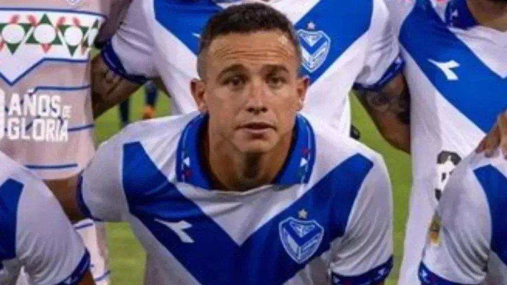 Leonardo Jará rescindirá com o Vélez para assinar contrato com o Lanús