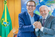 Lula parabeniza Paes por vitória no Rio: "Contrato renovado por mais 4 anos"