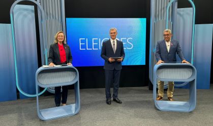 Maria do Rosário (à esquerda), e Sebastião Melo participam do último debate para à Prefeitura de Porto Alegre