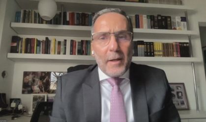 O governo está empenhado em restringir a circulação de armas, diz secretário nacional de Segurança Pública à CNN
