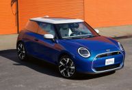 Mini anuncia Cooper elétrico para o Brasil com até 303 km de autonomia