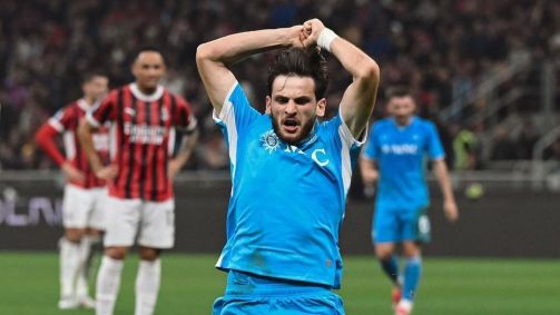Napoli vence Milan, no San Siro