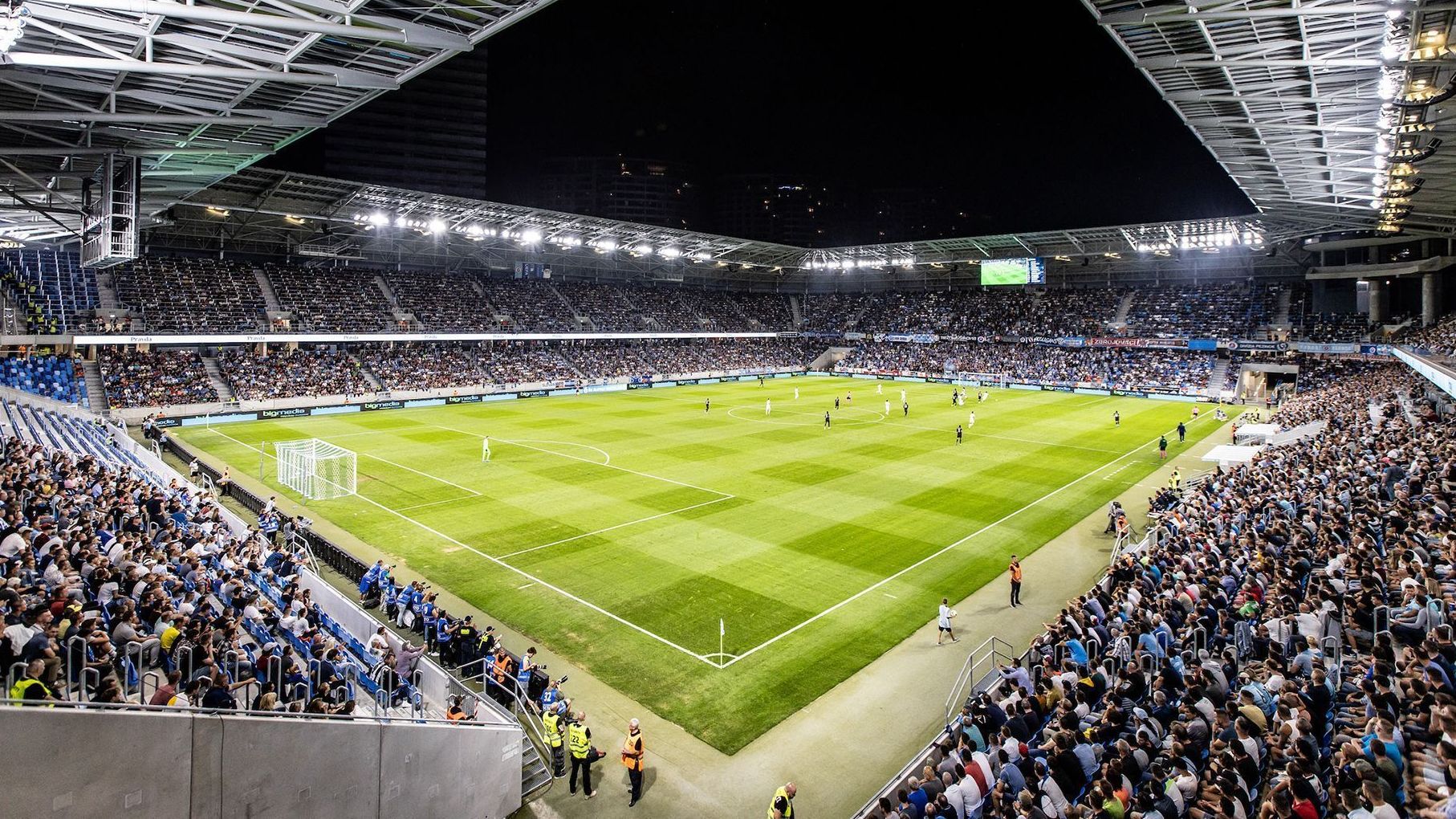 Národný futbalový štadión, em Bratislava