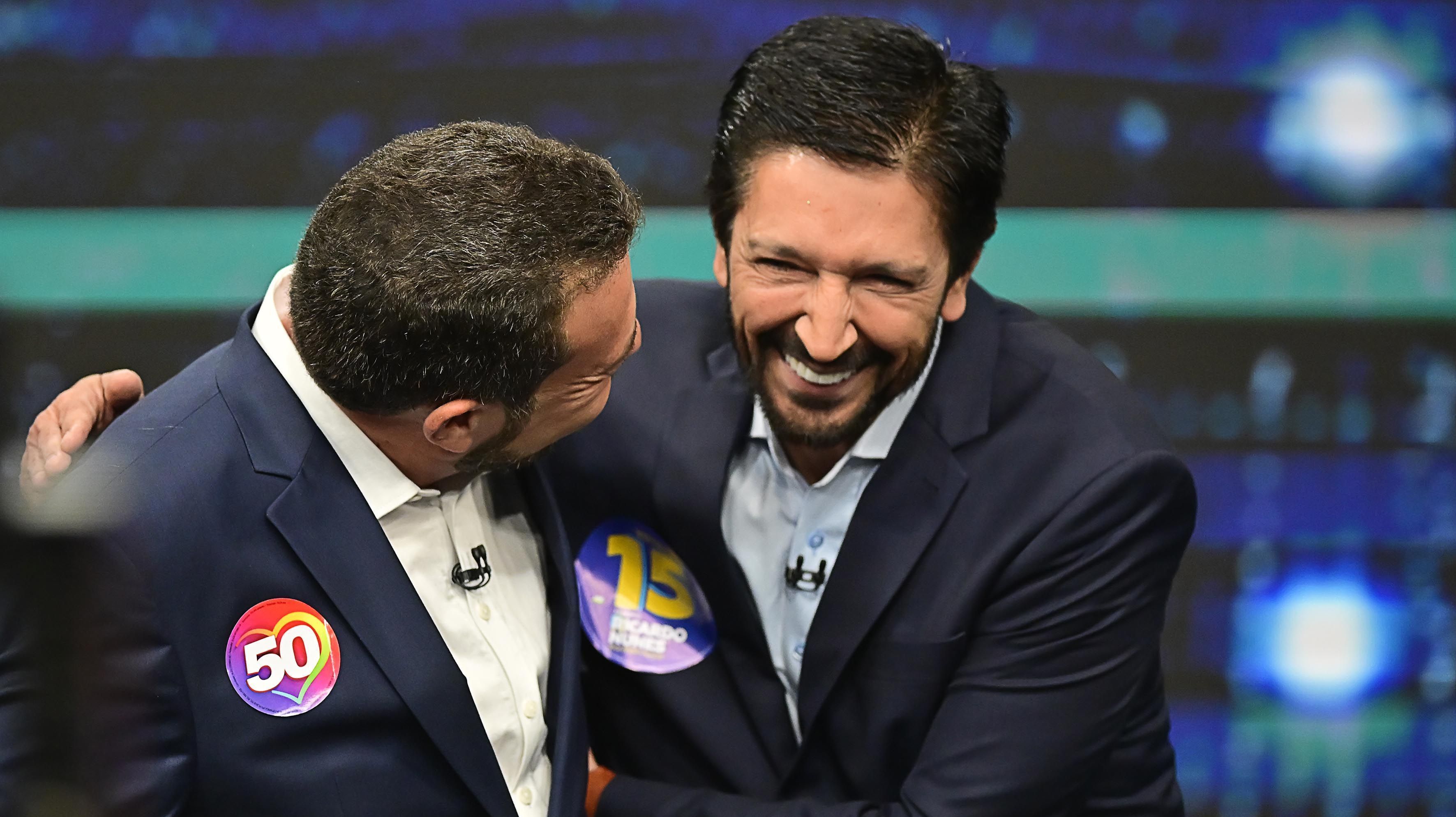 SP - CANDIDATOS/PREFEITURA/DEBATE SP - CIDADES - Os candidatos Ricardo Nunes (MDB) e Guilherme Boulos (PSOL), durante Debate para Prefeito de São Paulo - 2° turno, realizado na TV Bandeirantes, em São Paulo, na noite desta segunda-feira (14). 14/10/2024 - Foto: EDUARDO CARMIM/AGÊNCIA O DIA/AGÊNCIA O DIA/ESTADÃO CONTEÚDO