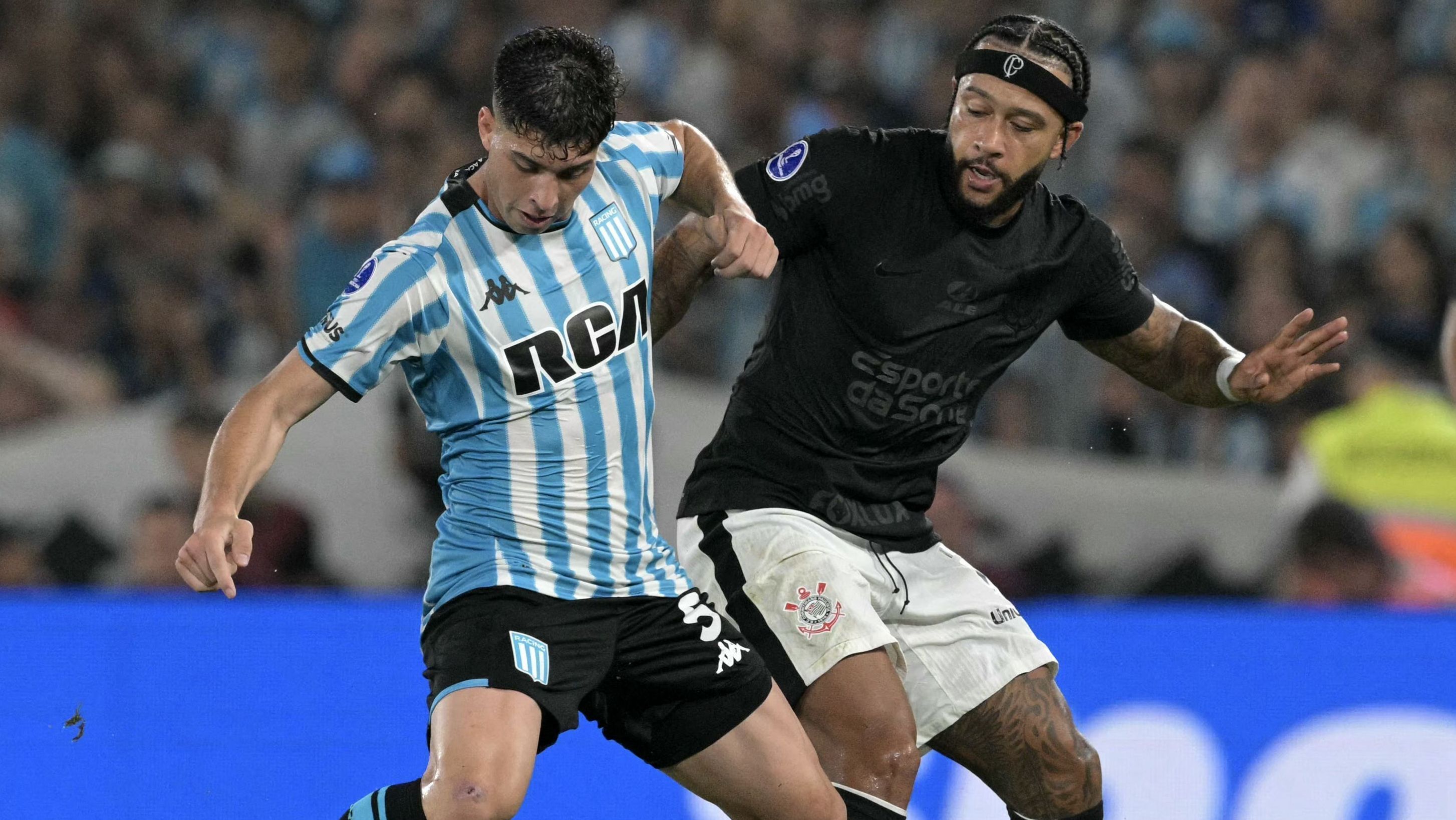 Racing eliminou o Corinthians da Sul-Americana