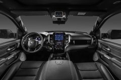 Interna da Ram 1500 Night Edition