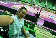 Rebeca Andrade assiste treino de Gabi na Itália e manda recado