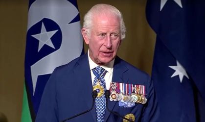Rei Charles III cancela credenciais reais da Unilever e da Cadbury