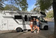Conheça modelo de motorhome da viagem de Gianecchini pela Espanha