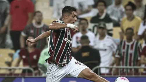 Serna pode desfalcar o Fluminense no clássico diante do Flamengo, no dia 17