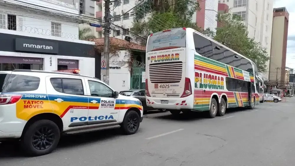 Torcedores do River Plate deixaram Divinópolis escoltados pela Polícia Militar