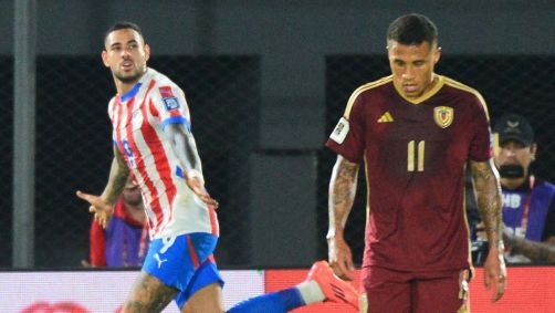 Paraguai vence de virada a Venezuela