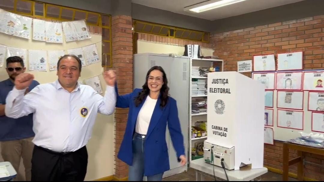 A candidata Juliana Brizola votou na manhã deste domingo (6) • Reprodução