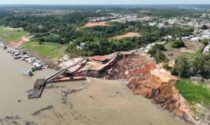 Deslizamento de terra atinge região do Rio Solimões no Amazonas; veja vídeo