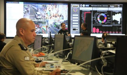 Agentes da Polícia Militar da Bahia trabalhando durante a eleições de 2024