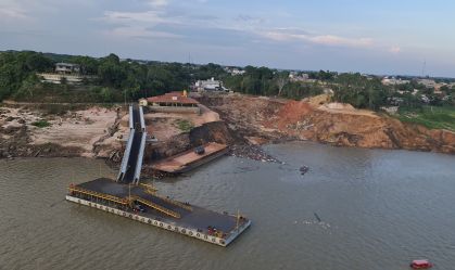 Marinha busca desaparecidos em Manacapuru