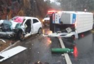 Técnica de enfermagem morre em acidente entre ambulância e carro de passeio em MG